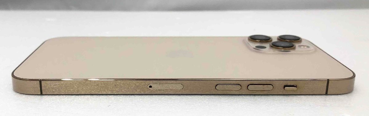 SIMロック解除済み】中古美品 Apple iPhone12ProMax MGD53J/A 512GB