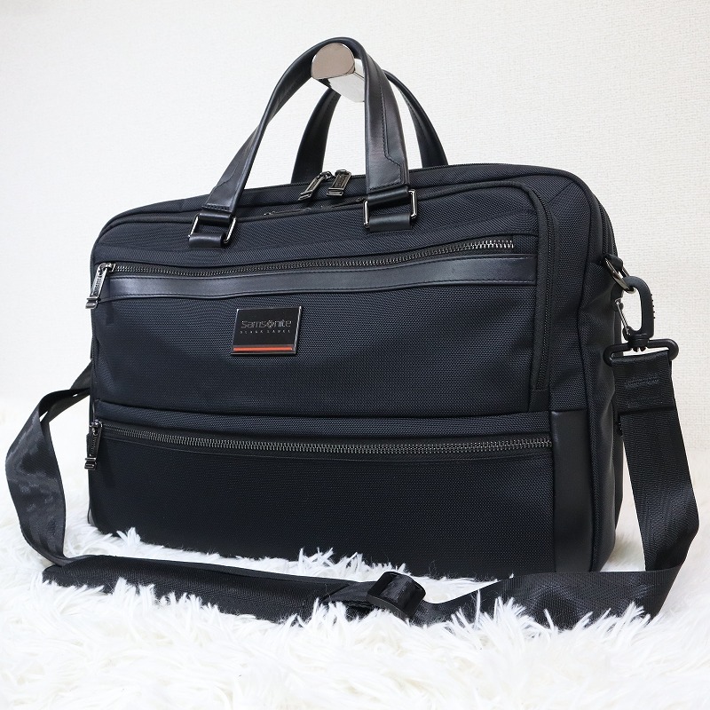 極美品 定価7万相当 Samsonite サムソナイト ブラックレーベル