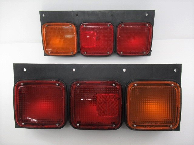 ○ いすゞ ギガ 3連 テールランプ KOITO 220-11951/220-21853 左右 24V