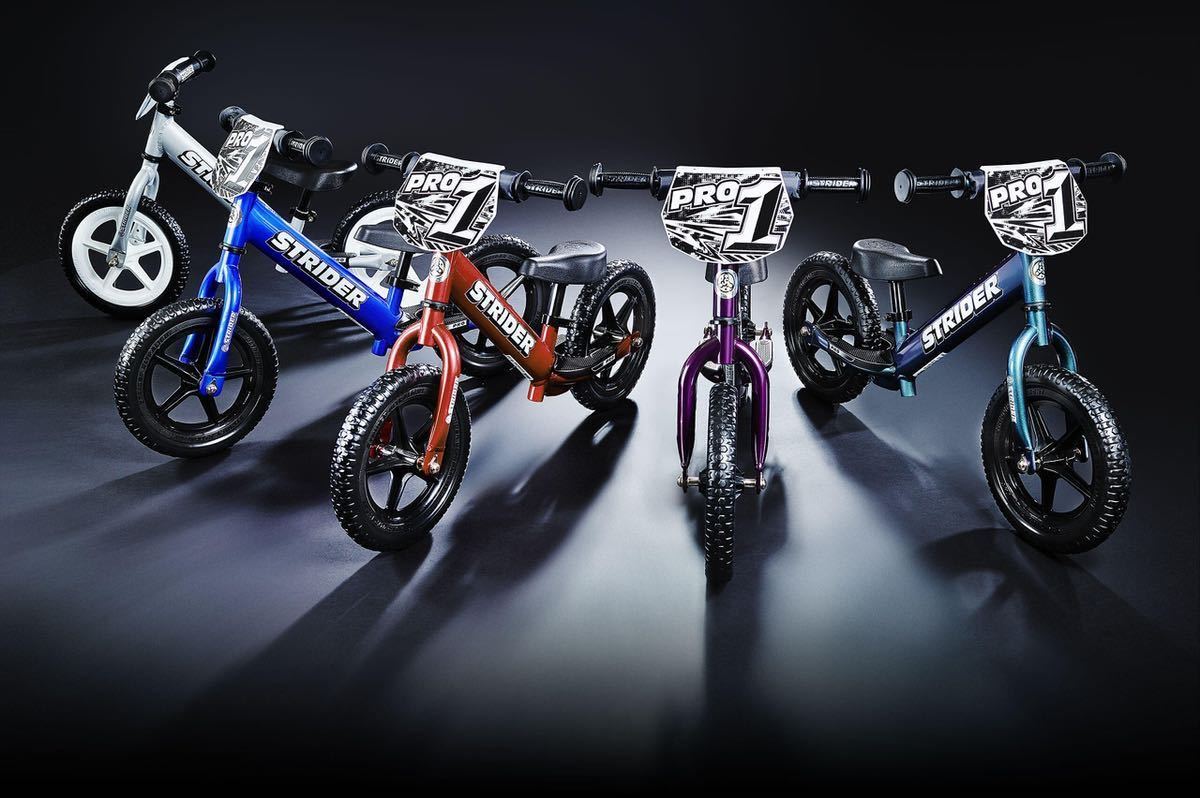 新品 ストライダー プロ 限定色 最新カラー有り　バランスバイク ST-R在庫有り　プロシルバー在庫有り