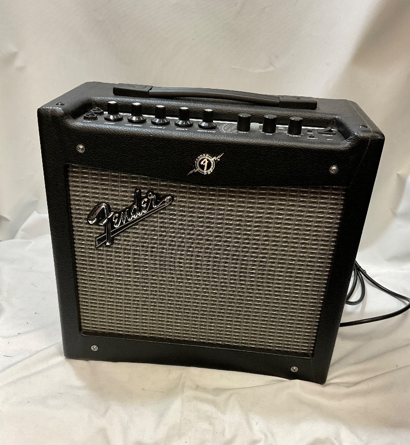 u51339 中古　フェンダー　MUSTANG I V2