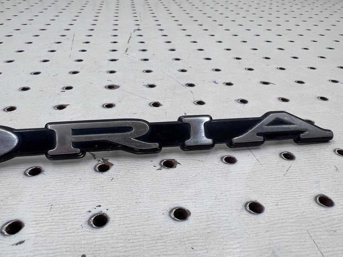 T】GLORIA グロリア 日産 エンブレム 希少 当時物 プラスチック製 