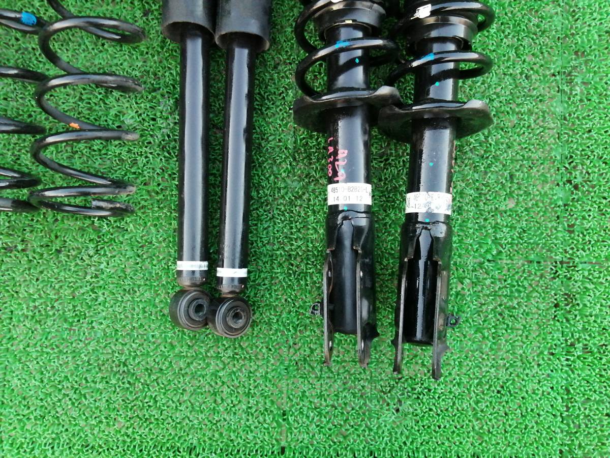 ダイハツ ミライース LA300S 純正 サスペンション サス ショック
