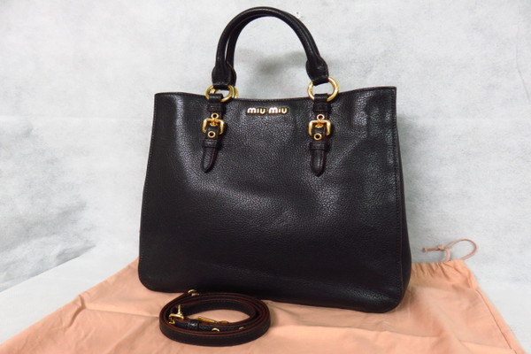 本物/未使用/ミュウミュウ/レザー2WAYハンドバッグ/19万/rrw144z
