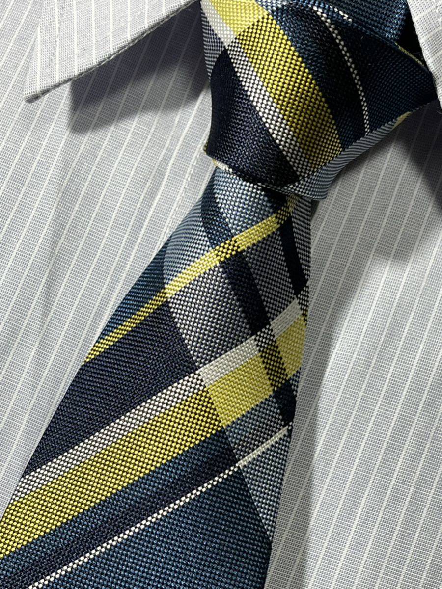 ほぼ未使用 ″BLACK LABEL CRESTBRIDGE″ ブラックレーベルクレストブリッジ チェック ブランドネクタイ 304371