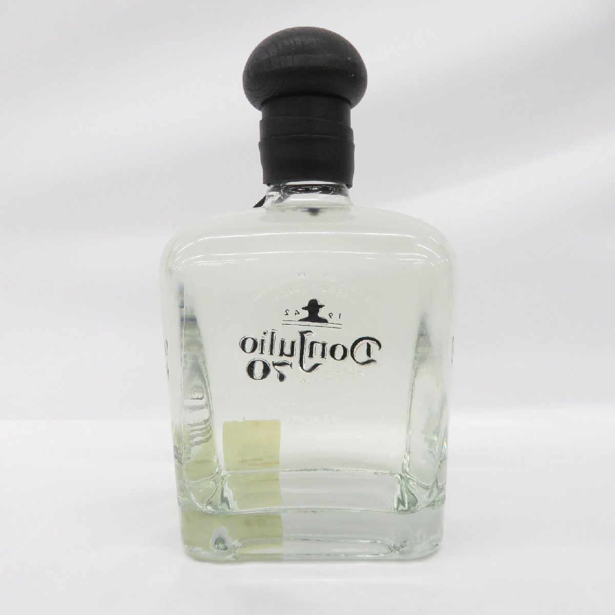 ●未開栓 Don Julio 70 ドン・フリオ 70周年記念ボトル 700ml 35% テキーラ クリスタリーノ 箱付き (東) ☆Don Julio 70 ドン・フリオ 70周年記念ボトル 700ml 35% テキーラ