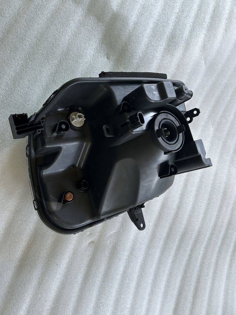 35320-64P01 新車外し エブリィ 左 ヘッドライト 助手席 DA17V スズキ