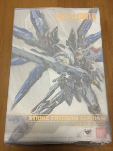 METAL BUILD ストライクフリーダムガンダム ＆ 光の翼セット