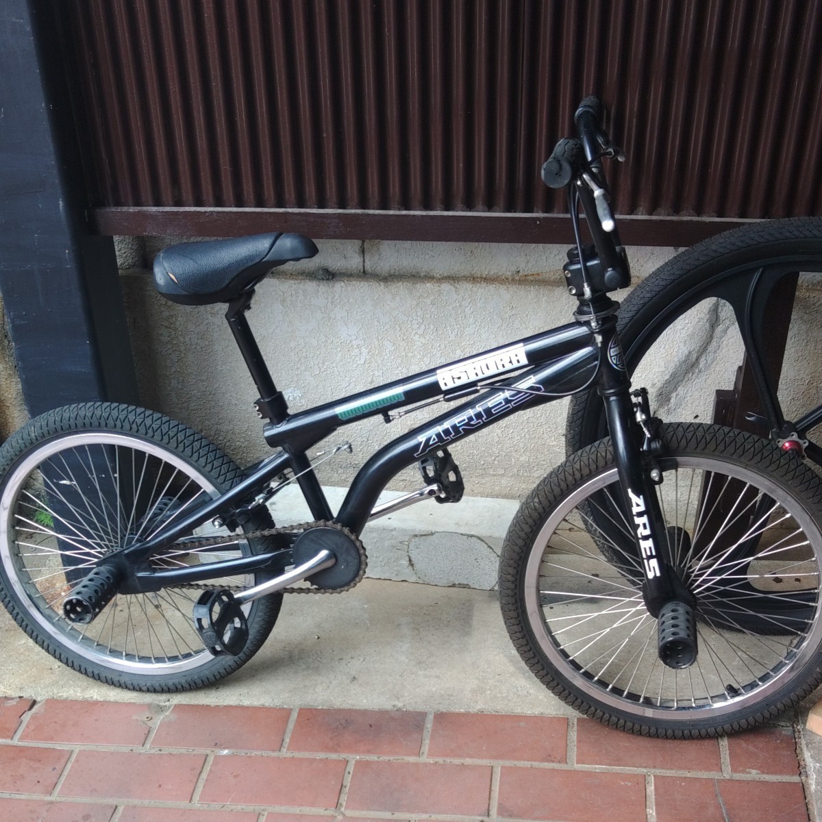 ARES ASHURA BMX 20インチ ジャイロ ARES ASHURA BMX 20インチ ジャイロ