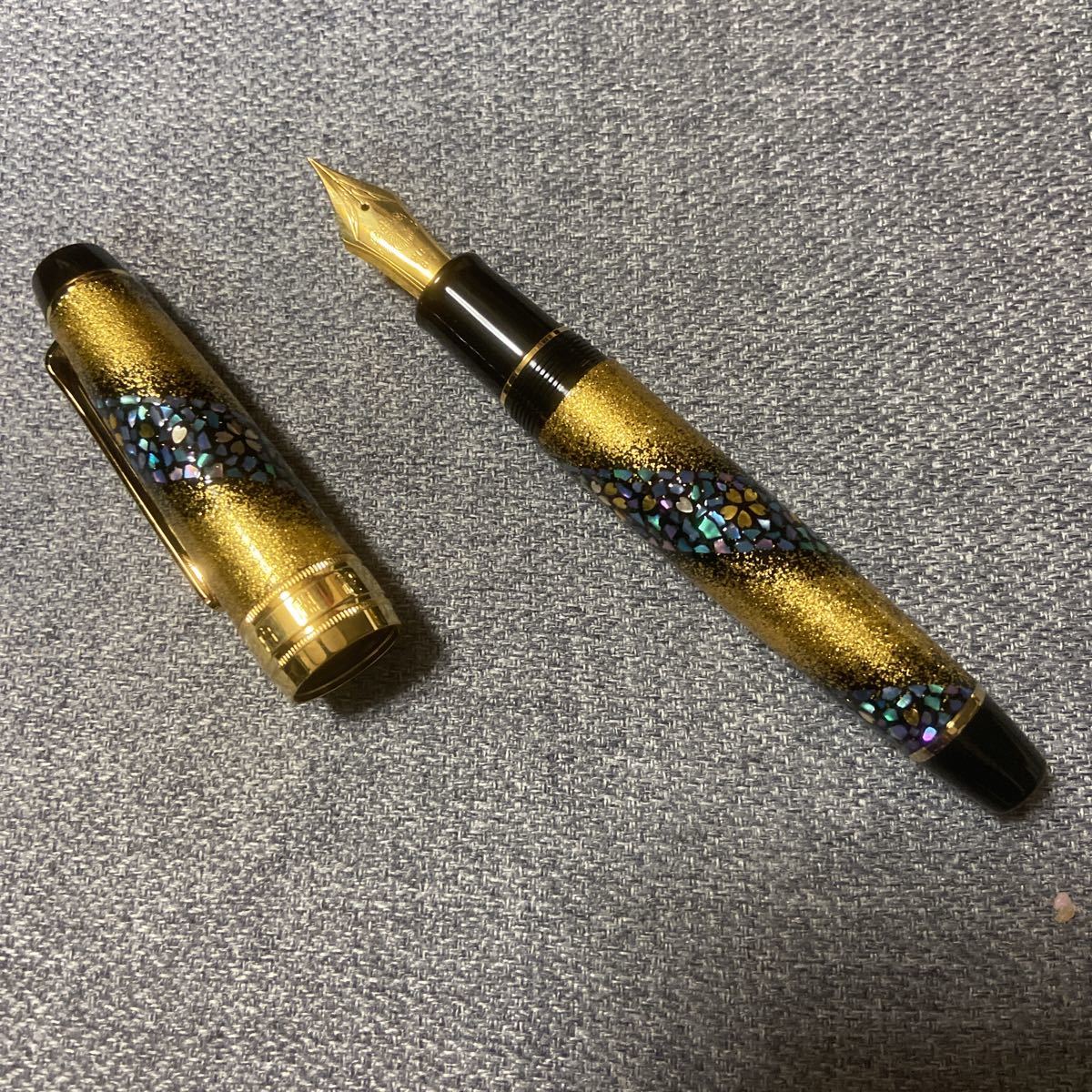 内閣総理大臣 SAILOR 内閣総理大臣特別慰労品 万年筆 21K 桜流れ 金彩 