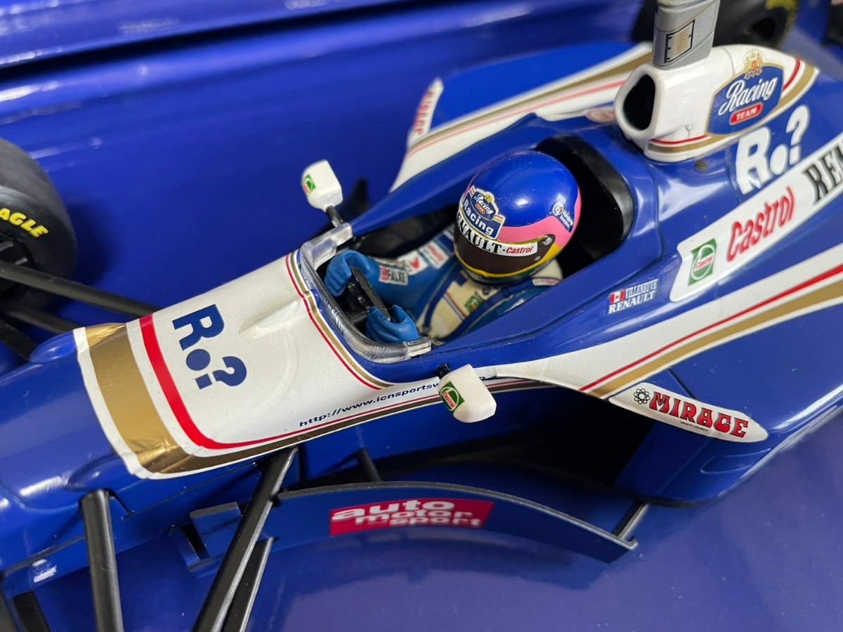 1⁄18 - MINICHAMPS States モントーヤ Driver MINUCHAMPS 1/18