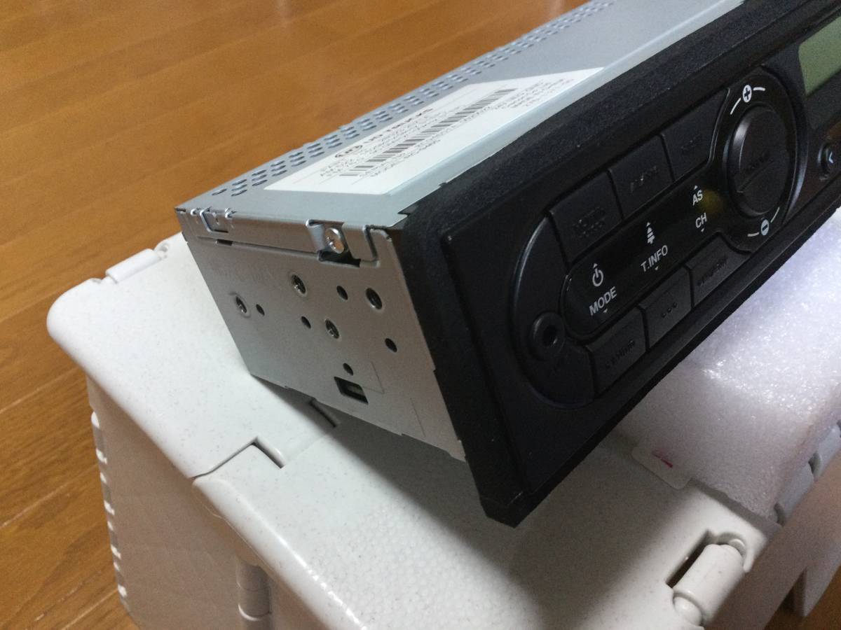 新車外し 24V USB AUX オーディオ FM AM 日野 ラジオ 日野純正