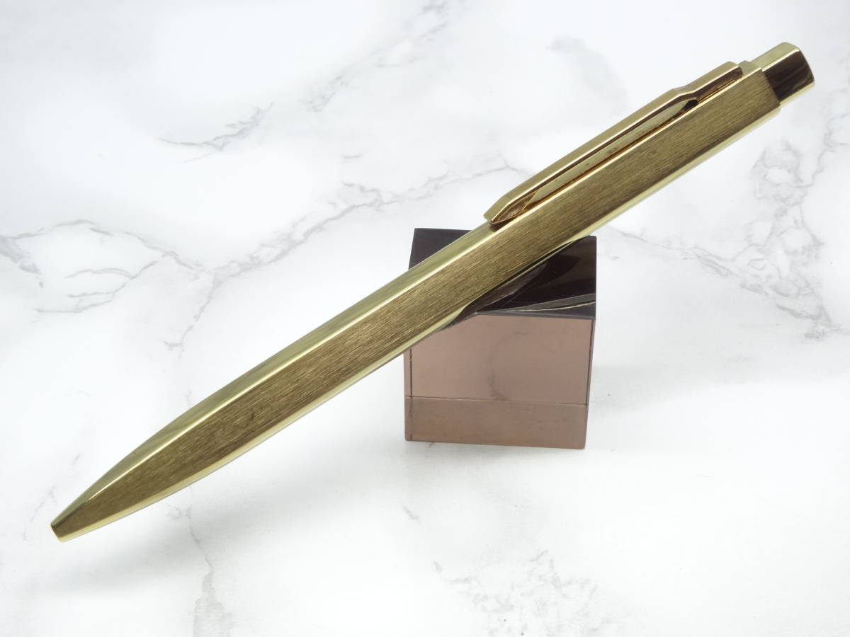 【レア 美品】モンブラン ボールペン レオナルド チタン ゴールド ☆希少 モンブラン レオナルド チタンゴールド ボールペン レア 美品