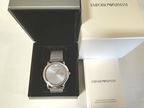 未使用　エンポリオアルマーニ　EMPORIO Armani AR11069　腕時計