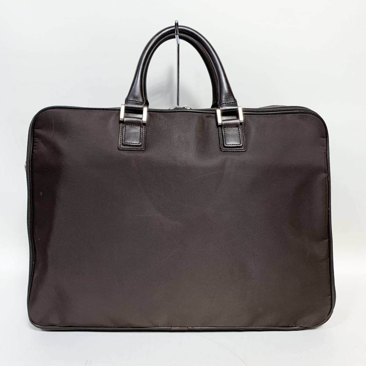 どっきり!! 価格美品⭐️バーバリー ビジネスバッグ サフィアーノ