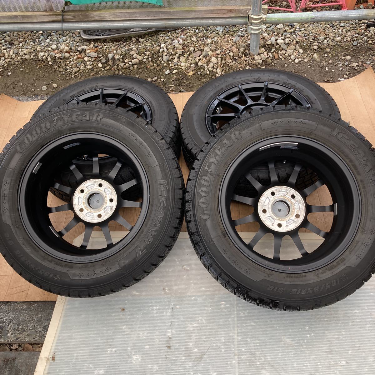 OZ MSW Since1985 15インチ6J ET47 PCD114.3 5穴 スタッドレス 195 