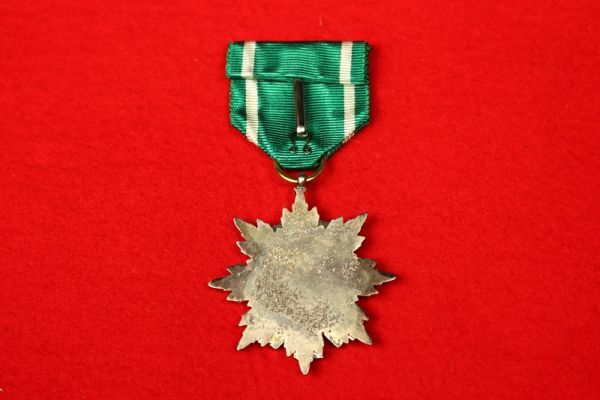 功五級金鵄勲章  勲章 ミリタリー 日本陸軍 軍隊 紀章 徽章 勲章 功五級金鵄勲章 勲章 - 徽章 Yahoo!オークション | 日本陸軍 「功五級金鵄