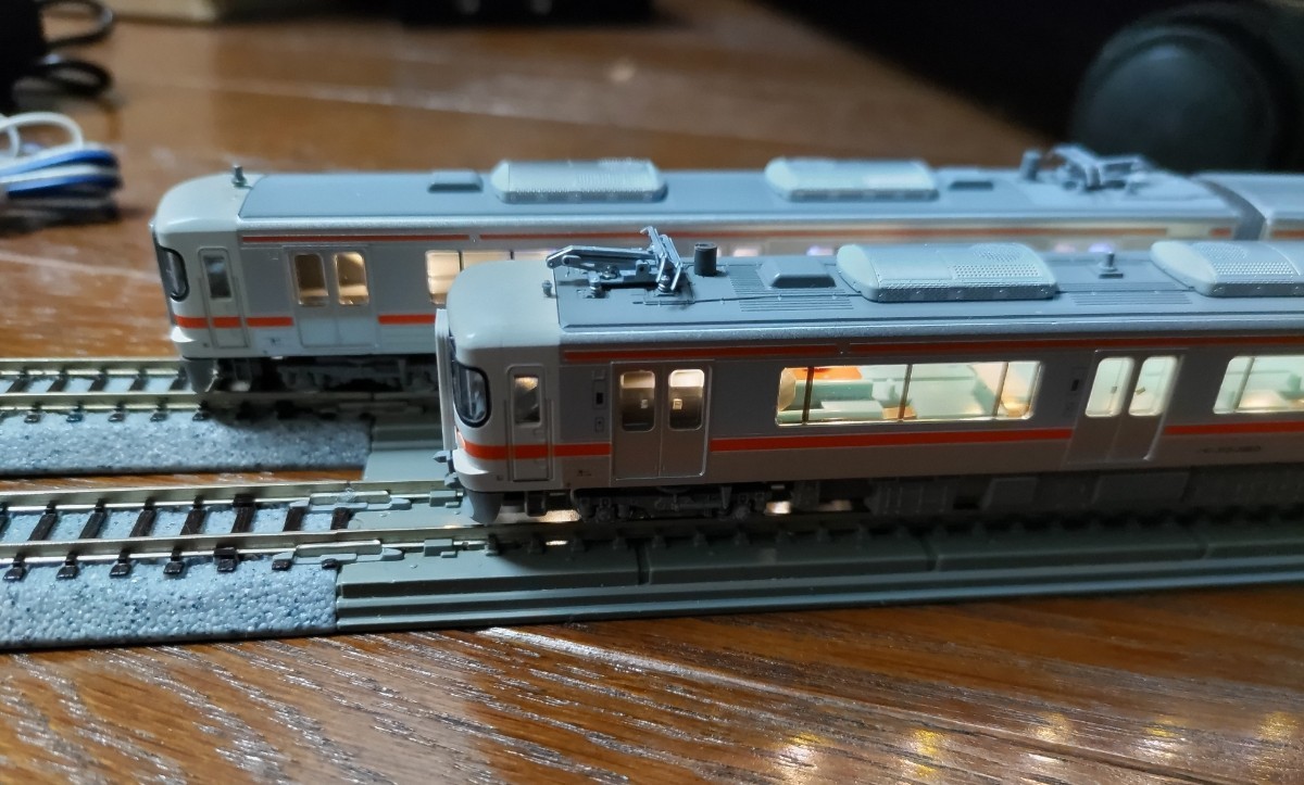 KATO 313系 JR東海　車内灯付き 全車両室内灯付き】 KATO JR東海 313系 2両＋2両の 4両編成セット！