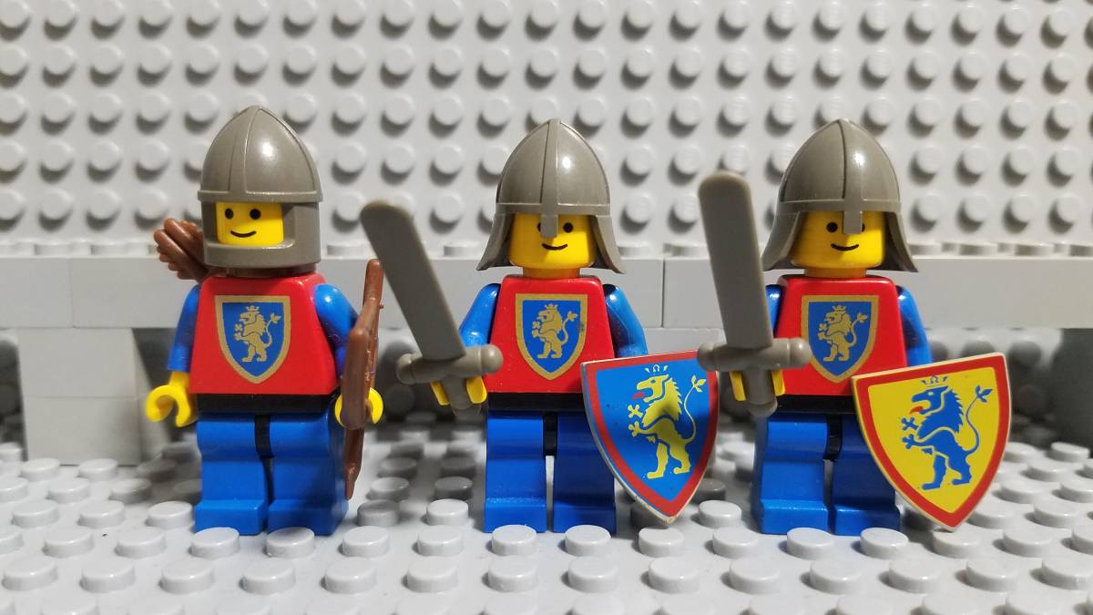 レゴ お城シリーズ ライオンナイト クルセイダー 盾 武器 兵士 ミニフィグ 大量出品中 同梱可能 正規品
