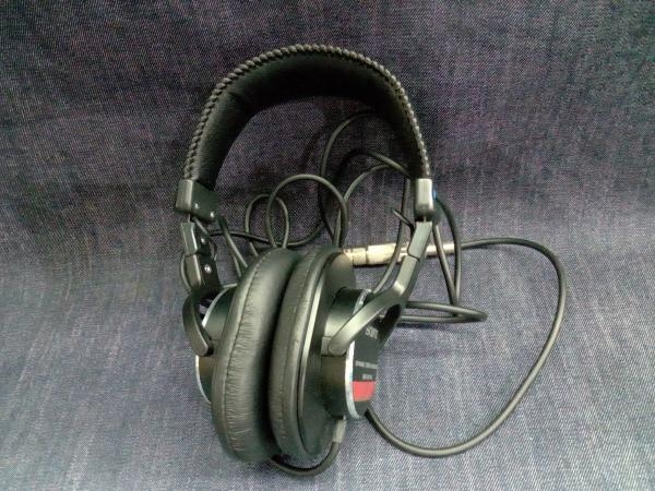 SONY mdr-CD900ST レシーバ ホンタイ SONY 有線 密閉型スタジオ