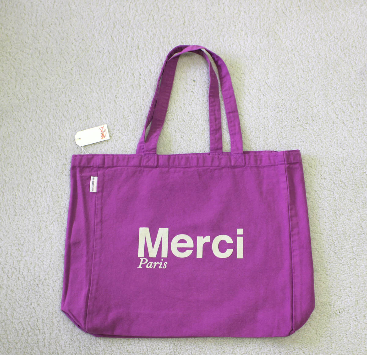 ②☆日本未発売 Merci メルシー (紫 パープル）フランス パリ Merci