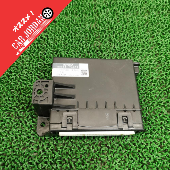 ZWA10【エアコン アンプ】H24 レクサス CT200h Fスポーツ 177700-4963  