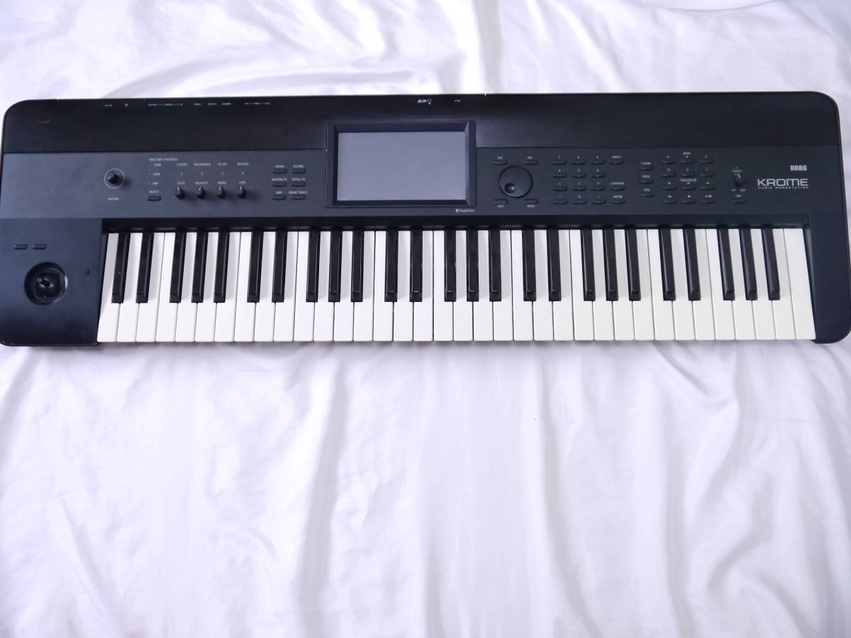 KORG KROME61 電源アダプタ　マニュアル付属