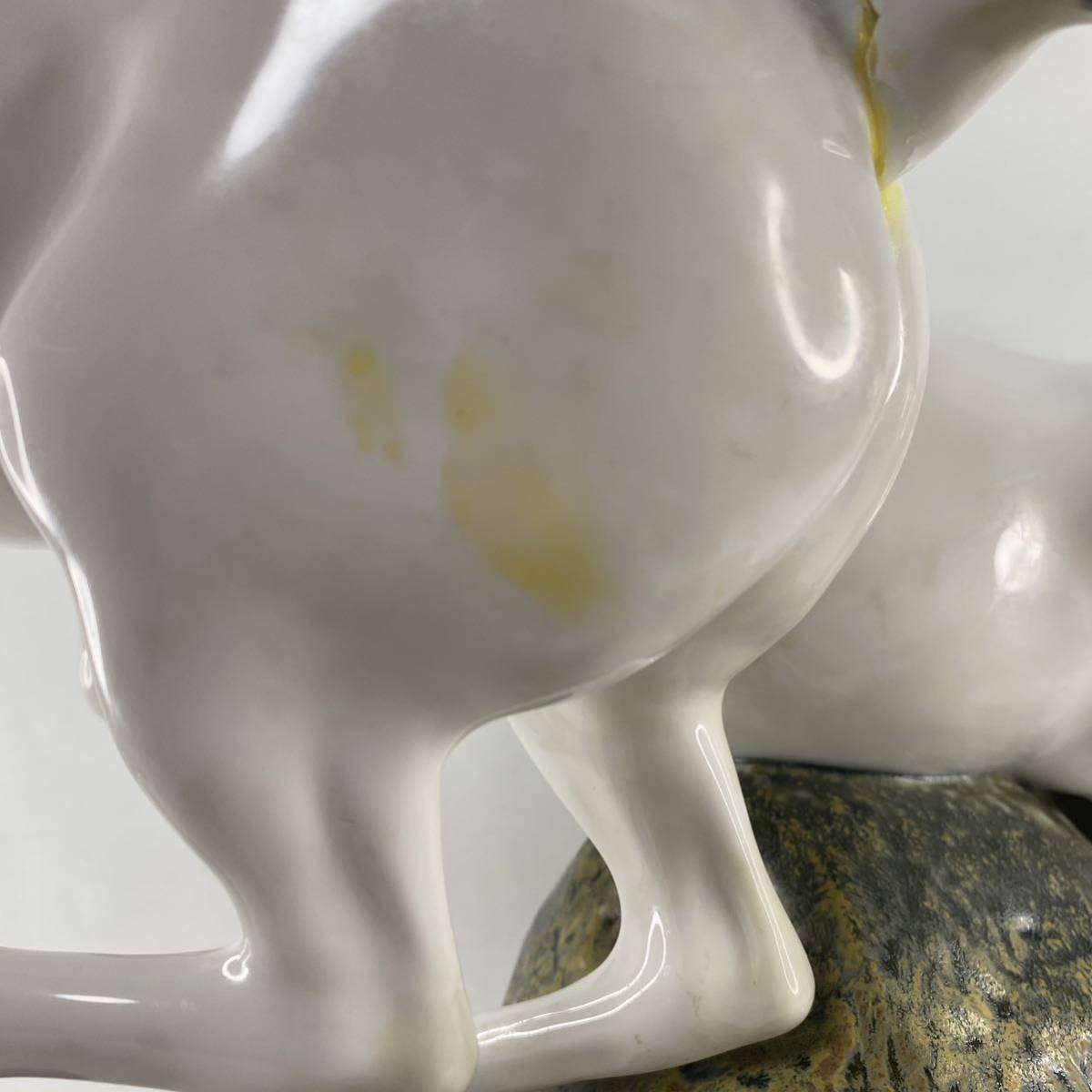 ホワイトとベージュ 猫 リヤドロ NAO アンティーク LLADRO 置物