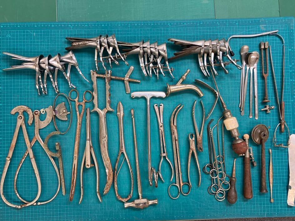 【セール，得価】 一円 スタート 医療器具アンティーク 品 産婦人科鉗子 子宮頸管拡張器 骨盤計 胎児鉗子 流産鉗子 ほか色々 まとめ売り(その他)｜売買されたオークション情報、yahooの商品情報をアーカイブ その他