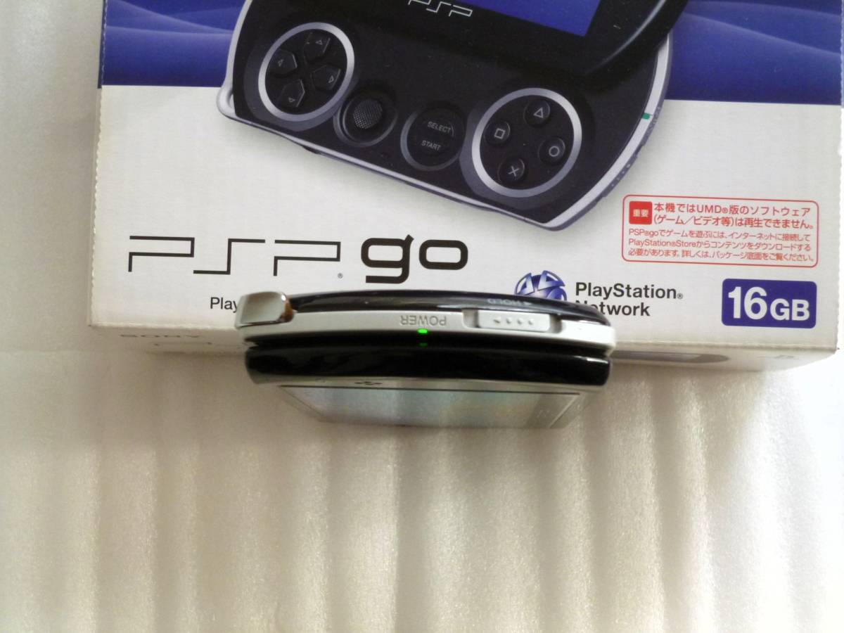☆携帯ゲーム機『プレイステーション・ポータブル go』 PSP go PSP 