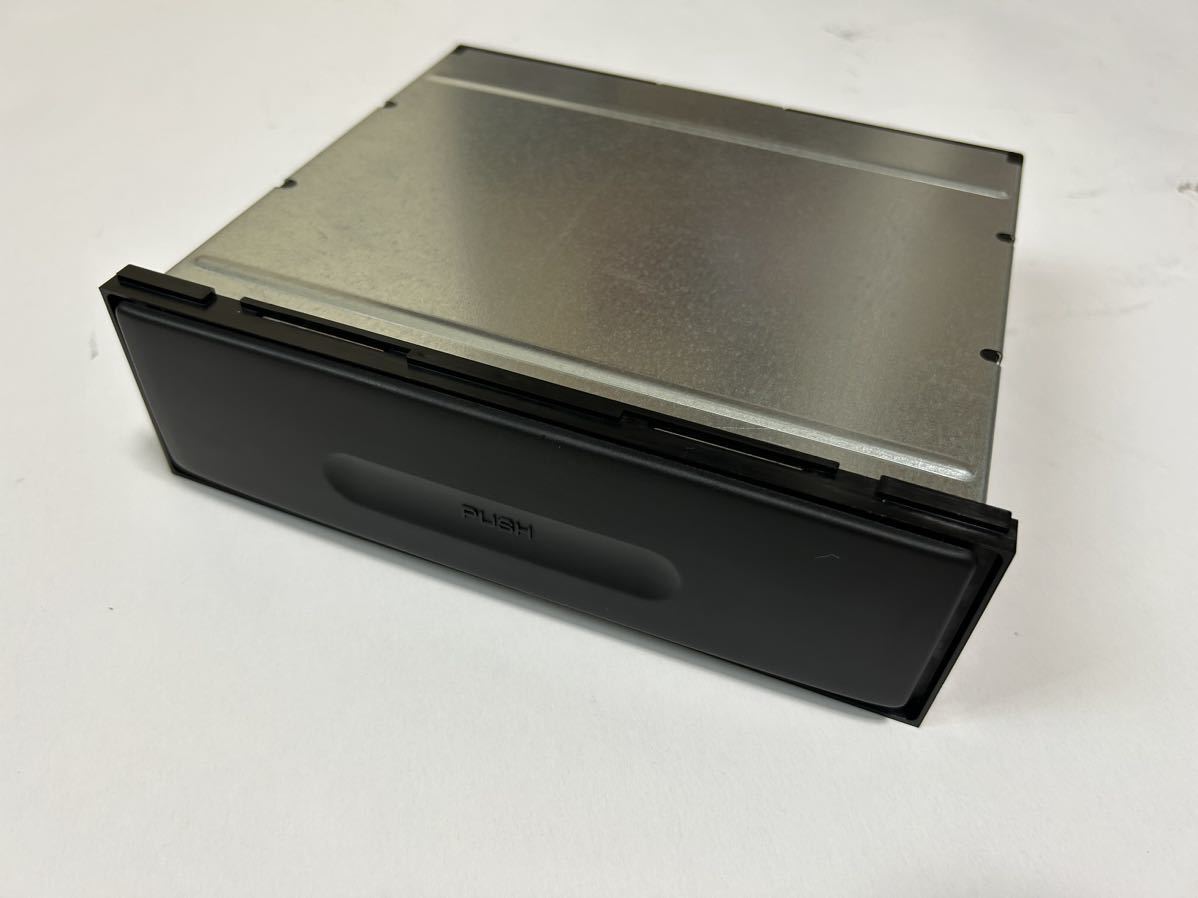 日産純正 1DIN小物入れ兼ドリンクホルダー 美品(日産用)｜売買された