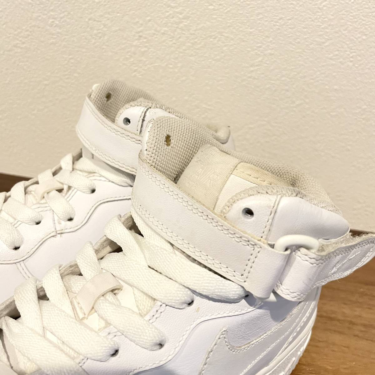 NIKE AIR FORCE 1 MID 07 ナイキ エア フォース ワン ミッド ホワイト 