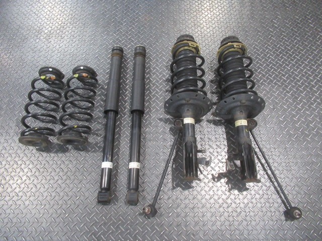 39757　ZF1　CR-Z　前期　純正　サスペンションキット　ショックアブソーバー　1台分セット