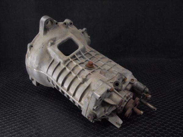 BMW.2002エンジン部品ミッション