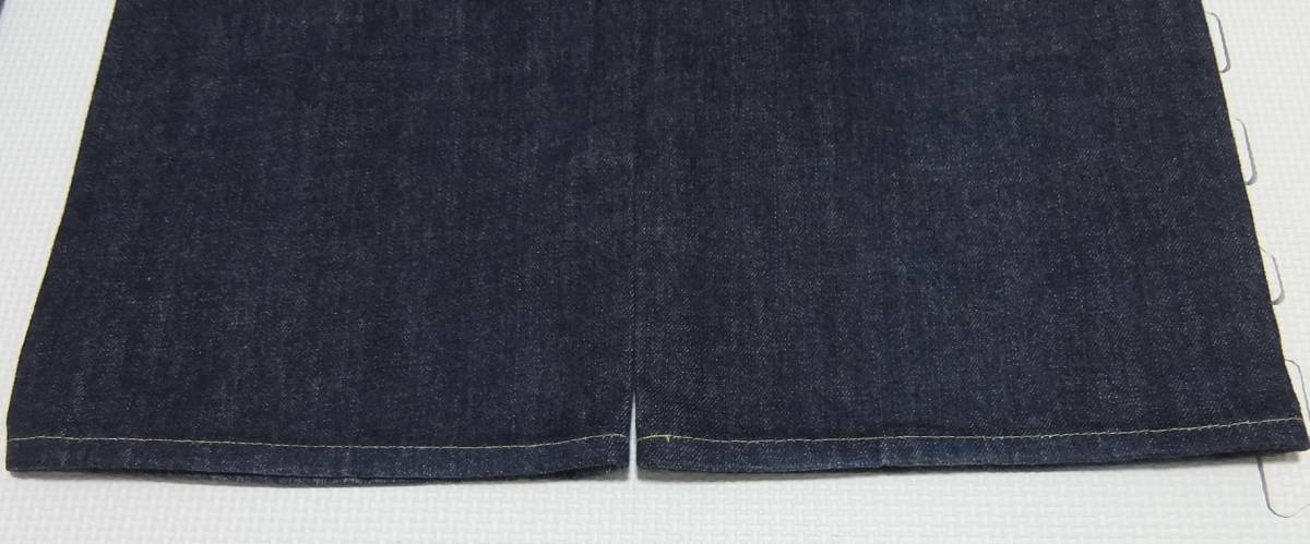 日本製 LEVI'S 702 デニムパンツ 紺 W34 ボタンフライ シンチバック