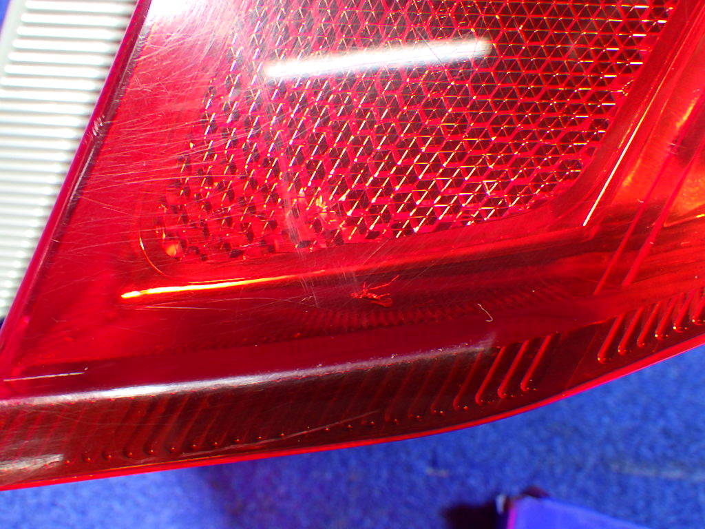 トヨタ ヴィッツ NSP135 テールランプ 左右セット コイト 52-228 81550-52801 81560-52741 前期 スタンダード系 NSP130 KSP130 NCP131 ヴィッツ 右テールランプ NSP135 左テールランプ・テールライト - NCP131