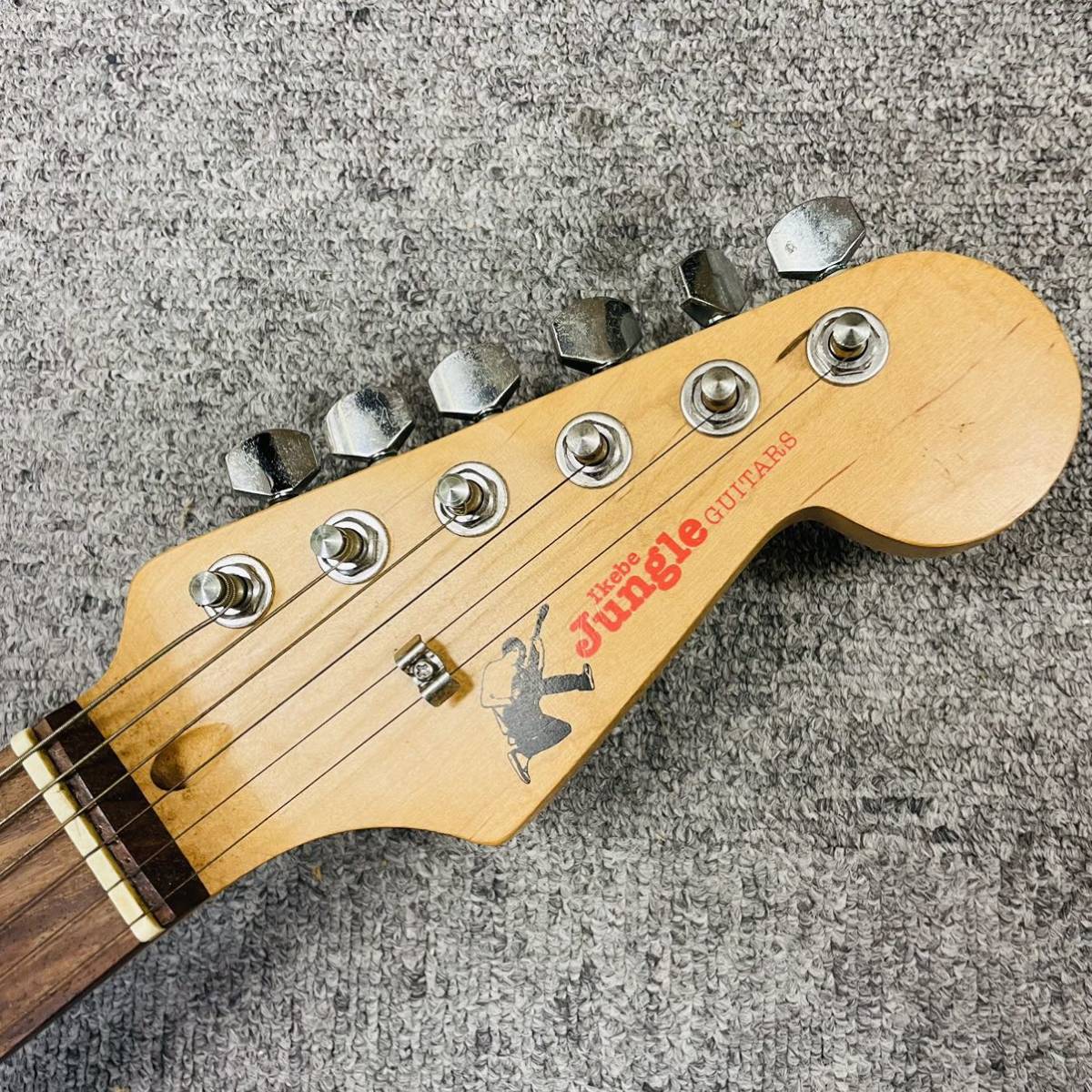 Ikebe Jungle Guitars ストラトキャスター ビンテージホワイト