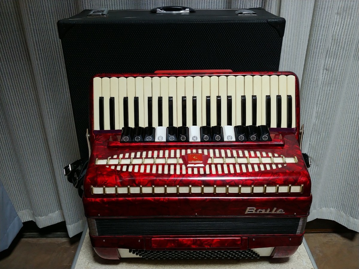 即演奏可能 Baileの最高級機 で近年の製品 41鍵盤 120ベース 分解修理