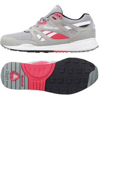 定価1万リーボック高性能ジョギングシューズクラシック灰27㎝