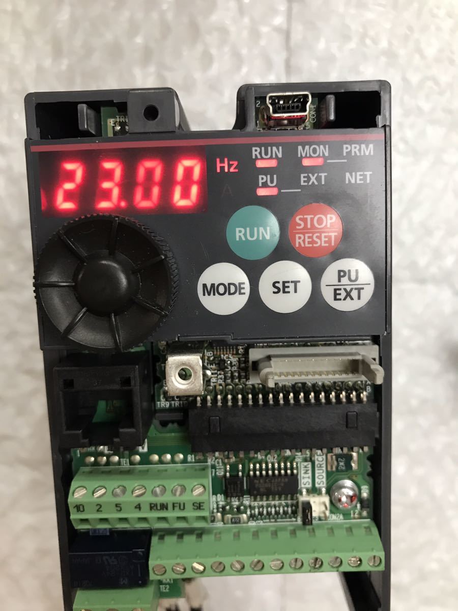 三菱電機インバーター FR-E720-0.75K 動作保証 三菱電機 FR-E720-0.75K