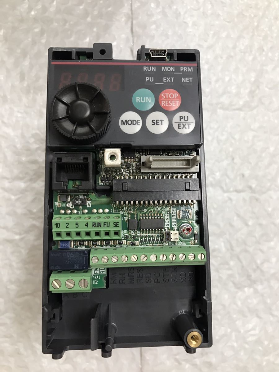 三菱電機インバーター FR-E720-0.75K 動作保証 三菱電機 FR-E720-0.75K