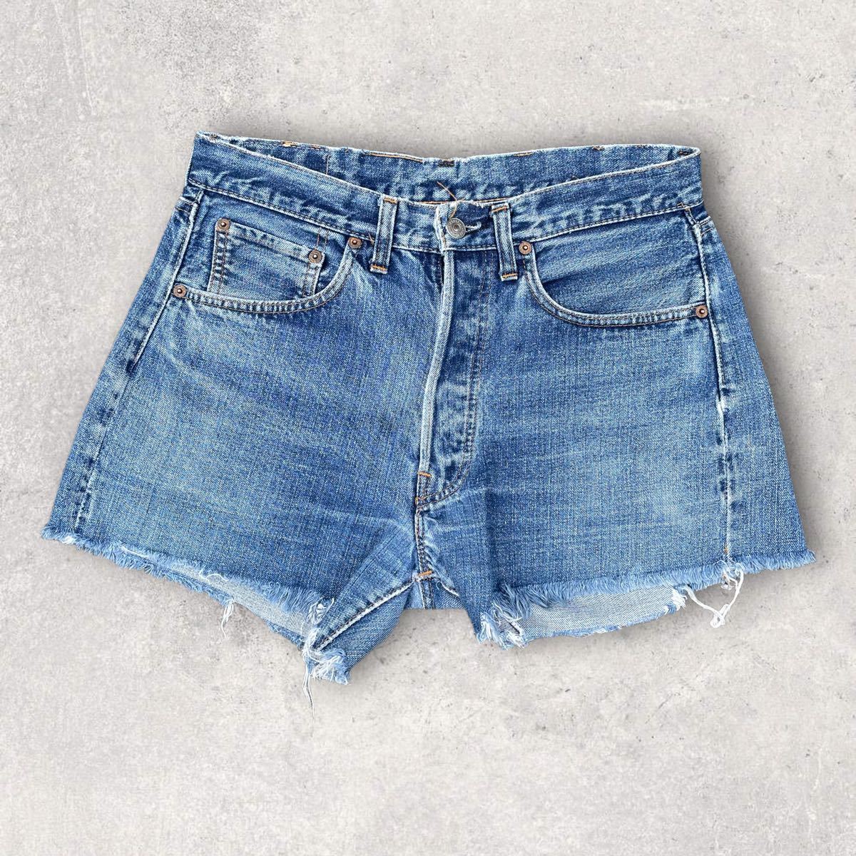 【66前期】 Levi's 501 デニムショートパンツ ショートパンツ カットオフ ヴィンテージ デニム ジーンズ 縦落ち シングル vintage 赤耳