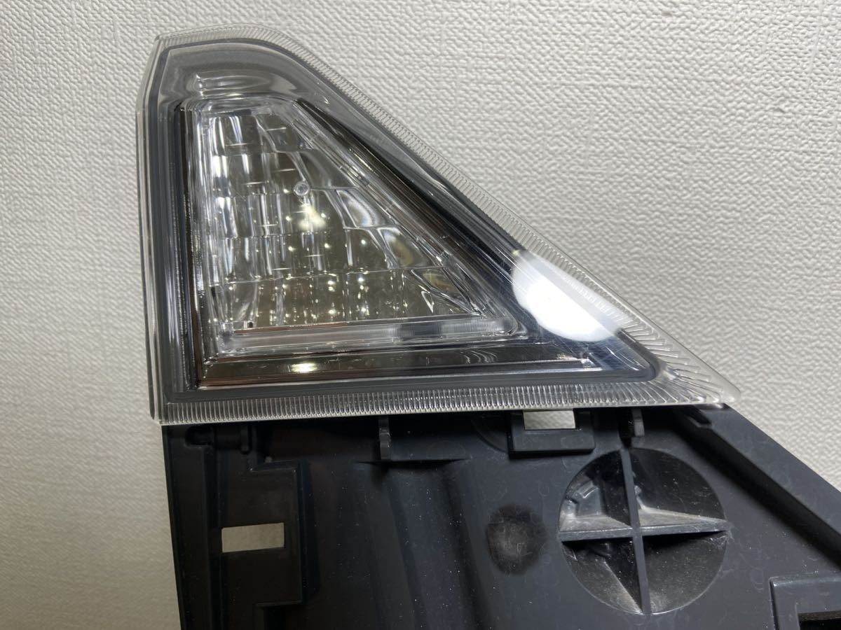 美品・球切れ無し】ヴェルファイア ANH20W 純正 フィニッシャー 美品・球切れ無し】ヴェルファイア ANH20W 純正 フィニッシャー