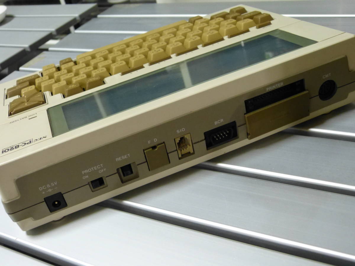 NEC PC-8201ハンドヘルドコンピューター（ジャンク品）
