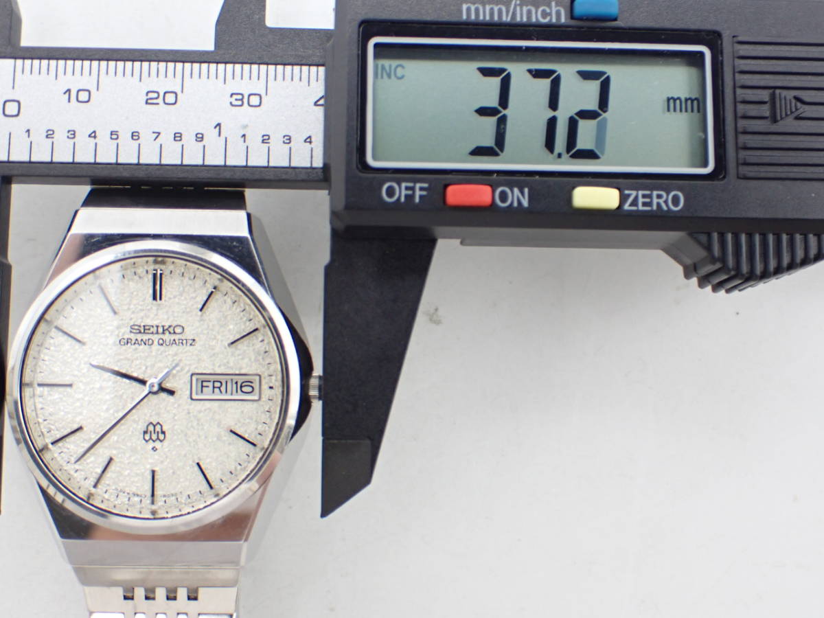 SEIKO グランドクォーツ 9943-8030 文字盤ネイビー 稼働品 SEIKO グランドクォーツ 9943-8030 文字盤ネイビー 稼働品