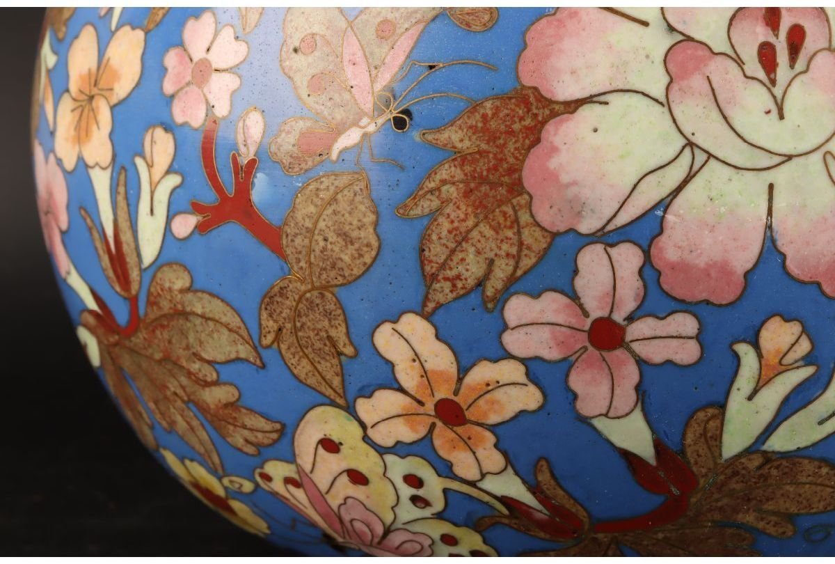 URA]七宝花蝶文花瓶/25cm・約1454g/14-6-115 (検索)骨董/銅器/銅花瓶