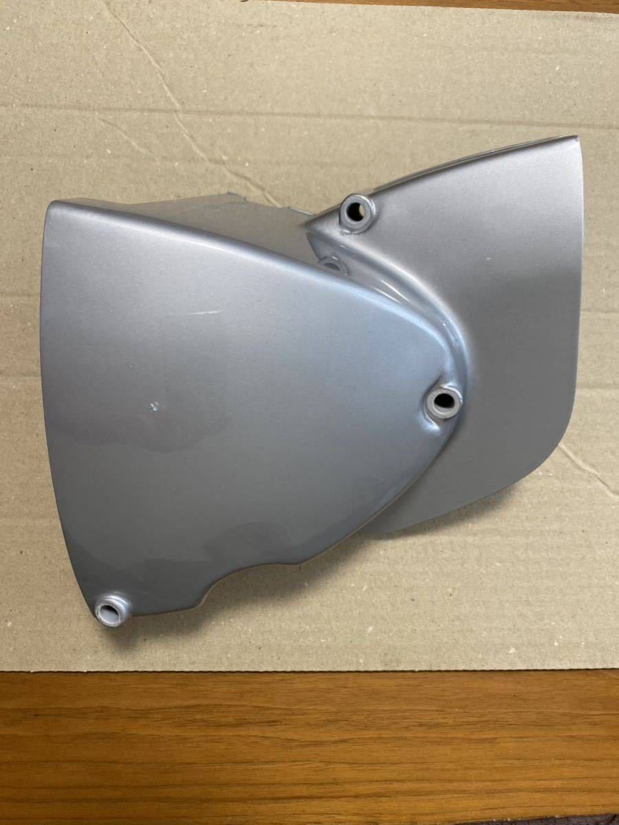 ッハⅢ 500SS フロントスプロケットカバー 純正　リペイント済　当時物！！