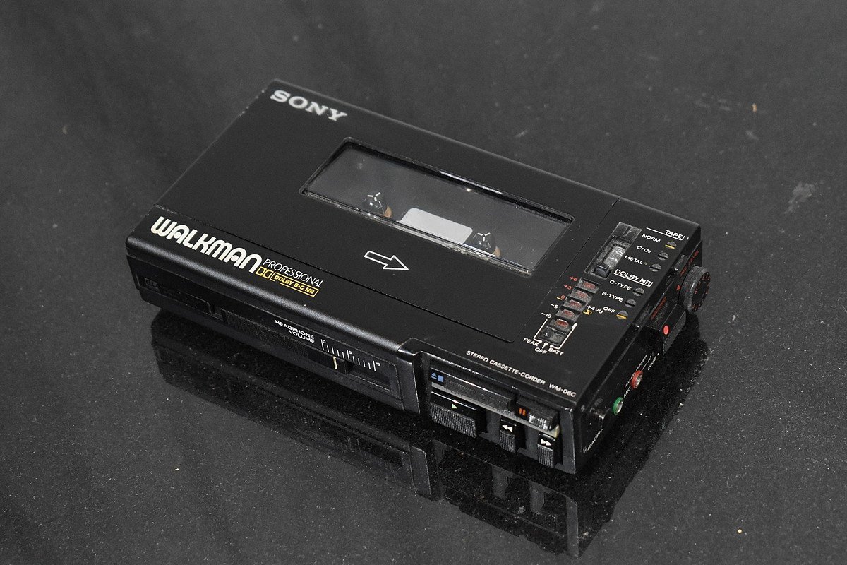ソニー WM-D6C ウォークマンプロフェッショナル ケース付き ジャンク品 SONY/ソニー ウォークマン プロフェッショナル WM-D6C①【現状渡し品