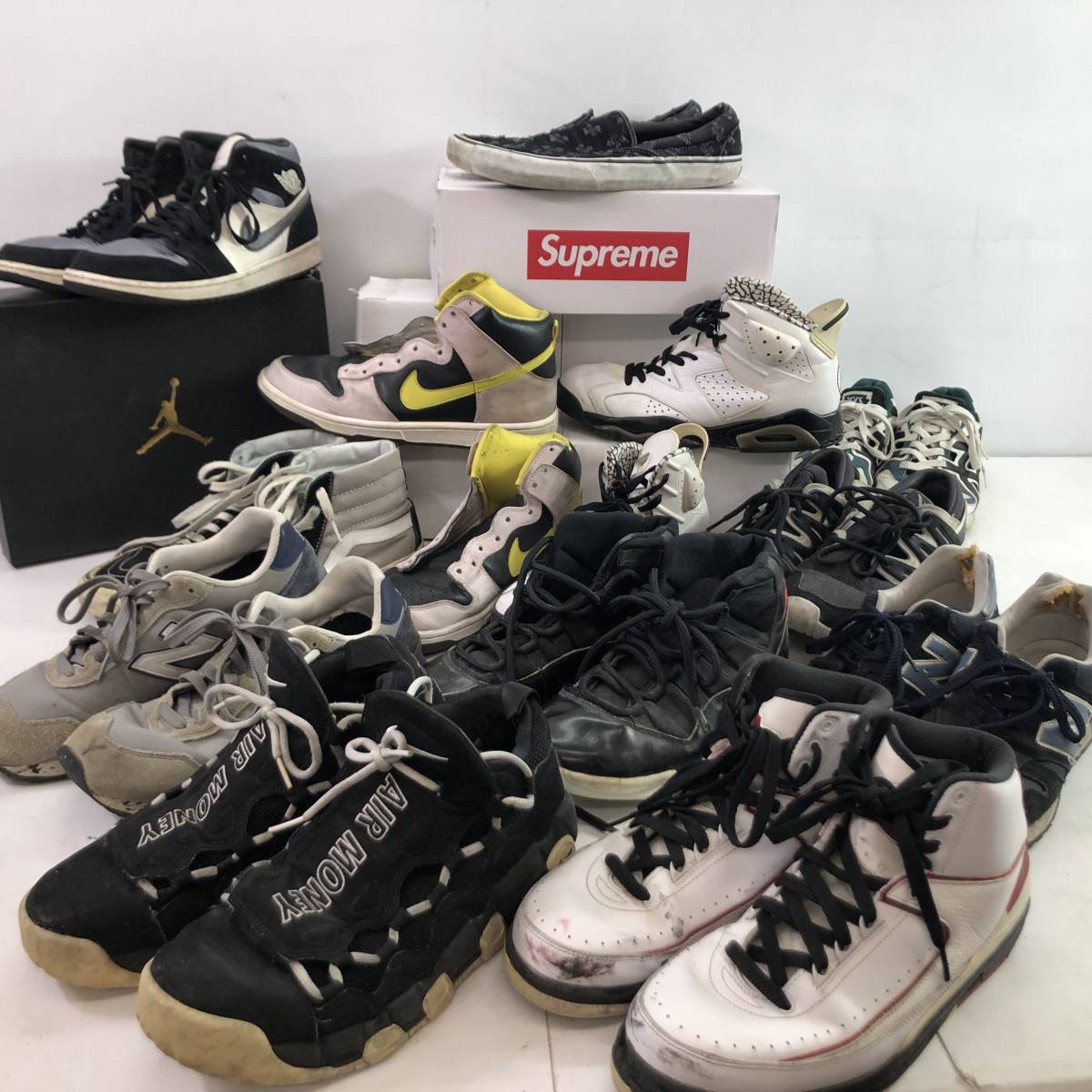 (15660)☆【1円～】スニーカー/ジャンクまとめ/シュプリーム/ナイキ/ニューバランス/Nike/Supreme/newbalance/エアジョーダン/中古品