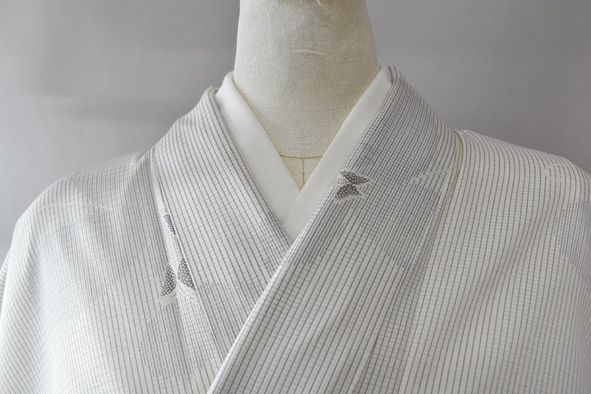 【着物屋ほたる】小紋 着物 薄物 蝶々 おしゃれ 身丈163cm 裄丈69cm ☆kb-4400